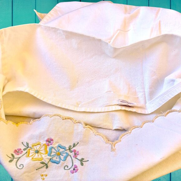 Vintage 2 Pillow Cases Pastel Embroidery by Osman Foldover Flap Standard Size - Picture 11 of 15